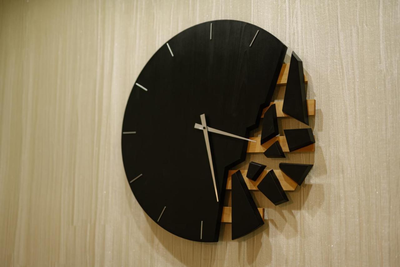 소피아 5 Seconds Away From The Main Street, Free Secured Parking 아파트 외부 사진